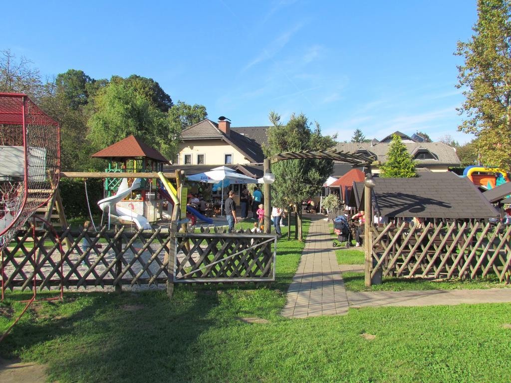 Crni Baron Pension Black Baron Maribor Ngoại thất bức ảnh