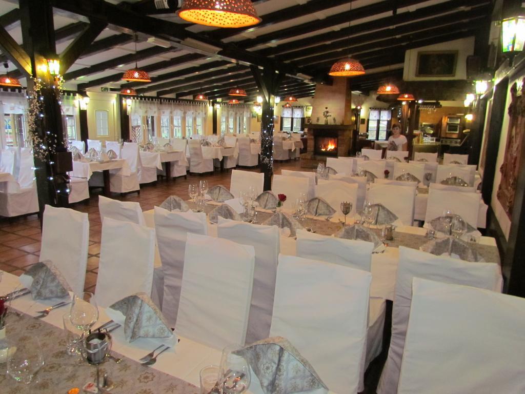 Crni Baron Pension Black Baron Maribor Ngoại thất bức ảnh