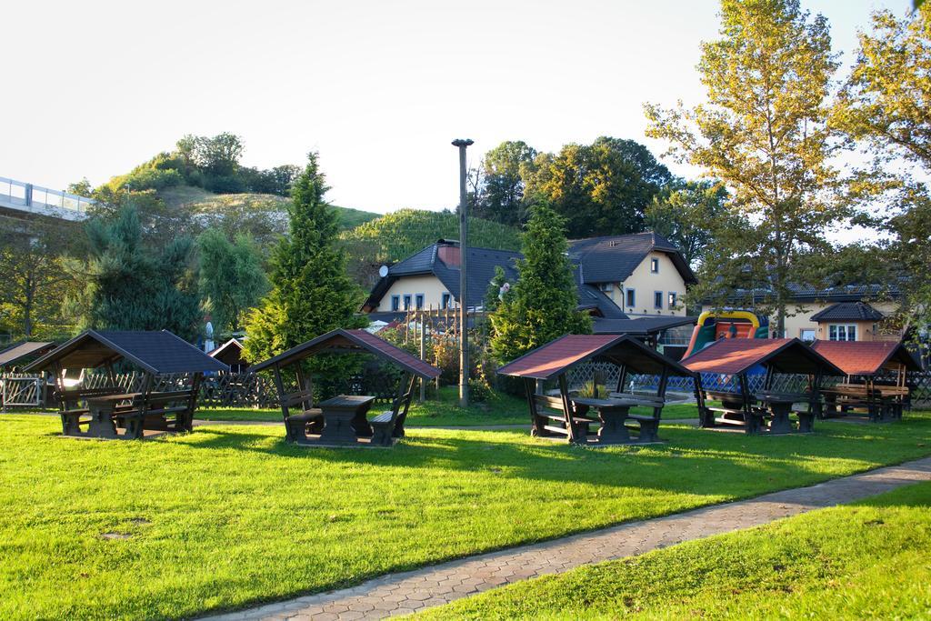 Crni Baron Pension Black Baron Maribor Ngoại thất bức ảnh
